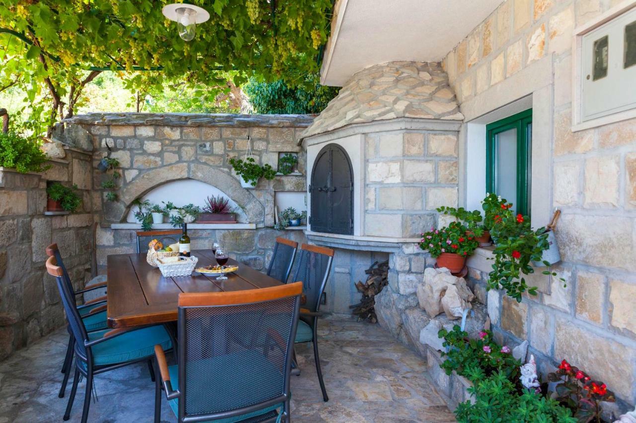 Holiday Home Lavanda Grubisic Tučepi Buitenkant foto